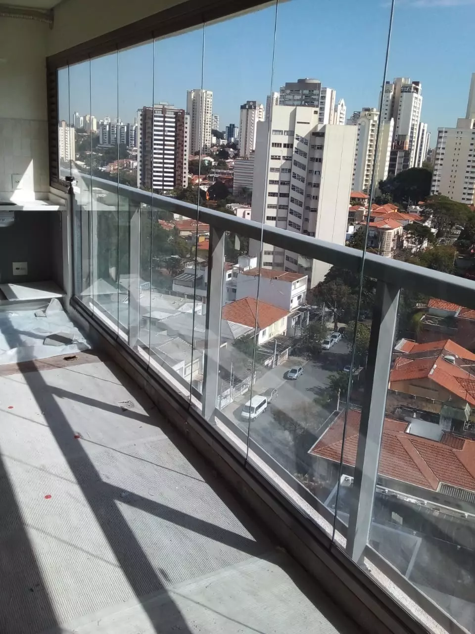 Projeto de envidraçamento de sacada 10